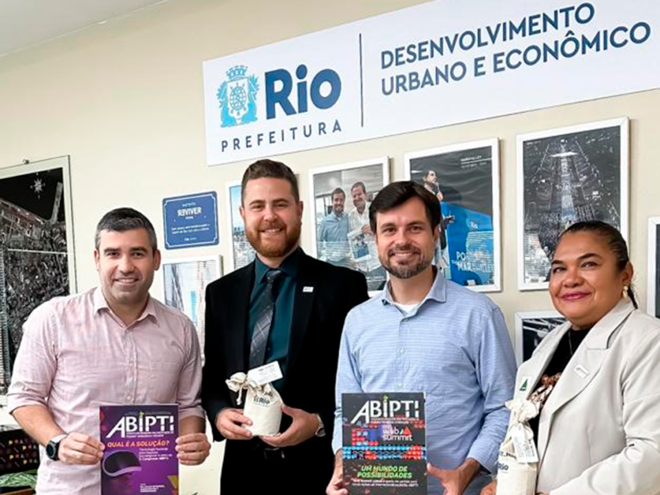 ABIPTI celebra acordo com SMDUE para apoiar Web Summit Rio